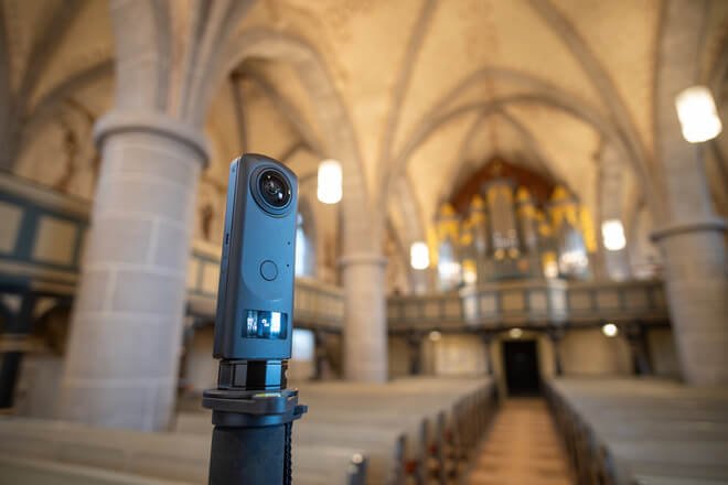 indoor 360 camera inside church